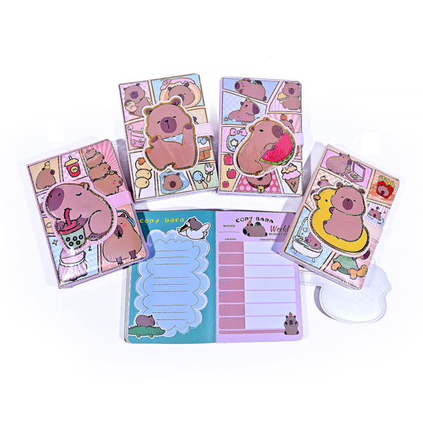 Imagen de CUADERNO A5 CON BROCHE CON DISEÑO DE CAPIBARA